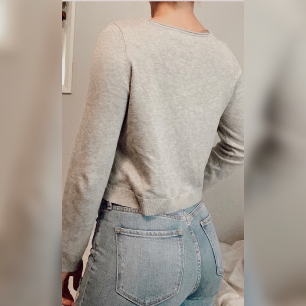 Cropped Light Weight Sweater
